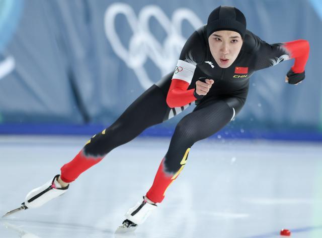 冬奥会｜速度滑冰——女子1000米决赛赛况XxjpseC000314_20260210_MVPFN0A001.jpg